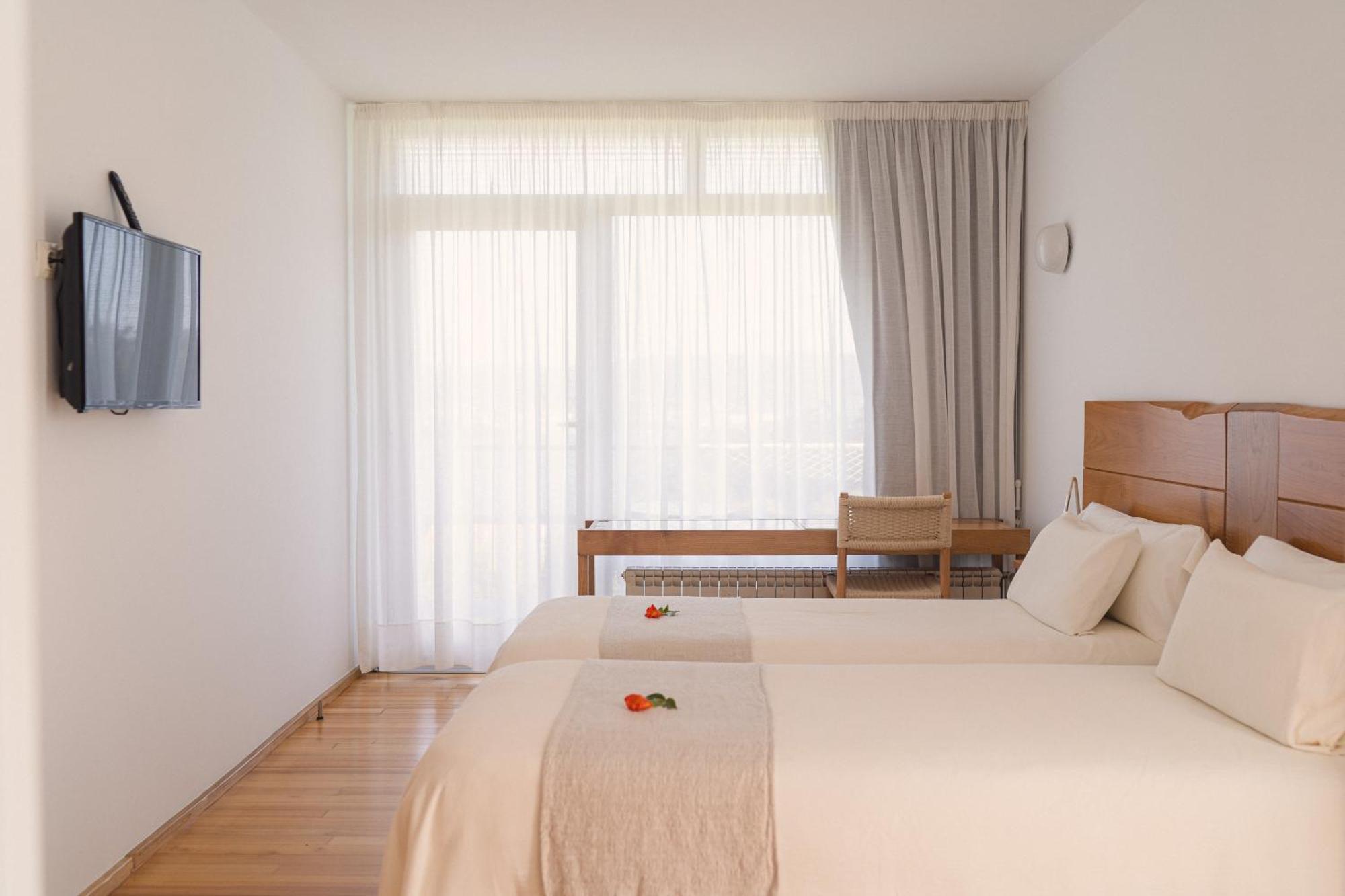 Hotel A Miranda Feás Kültér fotó
